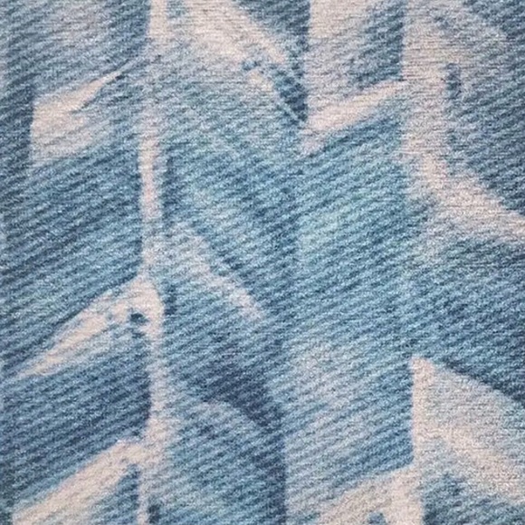 Ruggable 2.5’x 10 runner watercolor blue herringbone - Picture 2 of 3